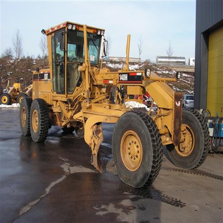 2001 CATERPILLAR 140H Grader